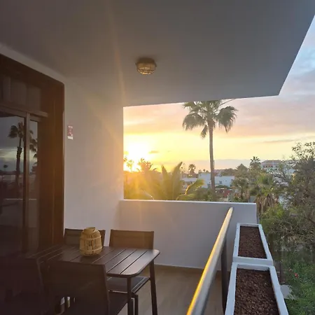 Librada Playa Americas Apartment *